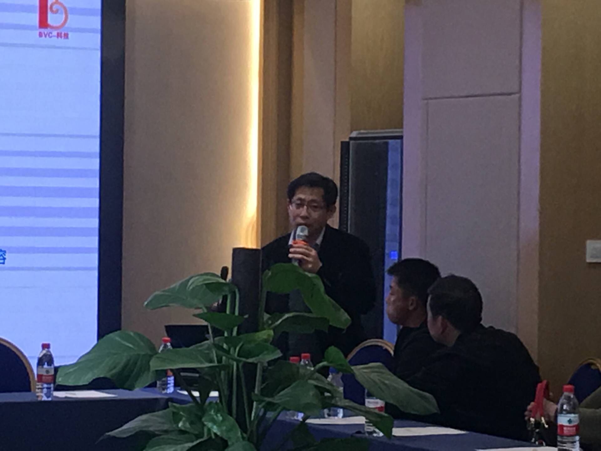 1553162425561295.jpg 20190317武漢。湖北經(jīng)銷商技術交流會3.jpg